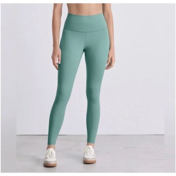 Everlane Soft Green Buttery Soft Perform Ankle Leggings Size Large - Picture 4 of 12